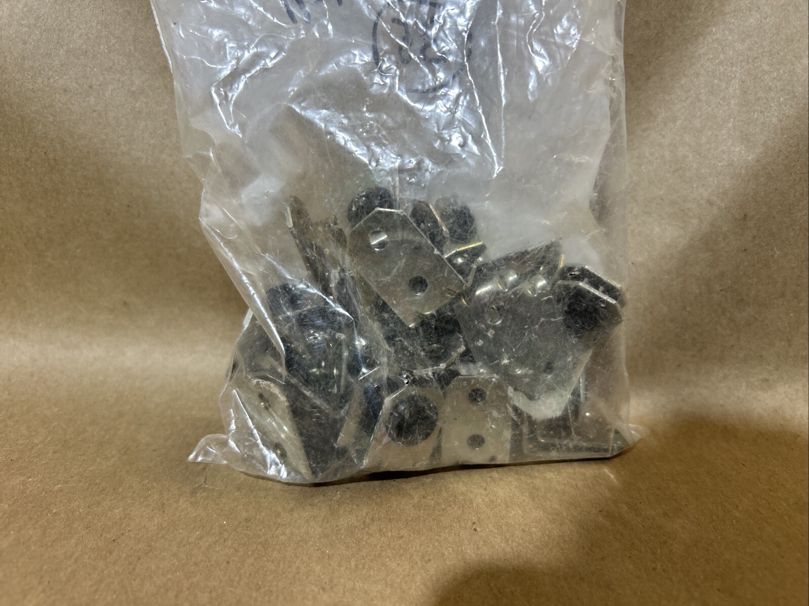 Southco A5-86-201-11 Flat/Round Rod Multi-Point Latching Systems Lot of 25