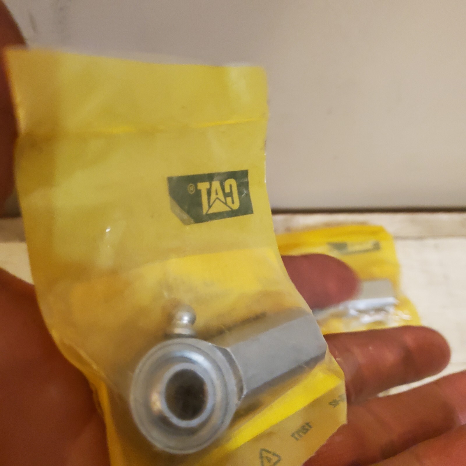 CAT 7X-7875 Caterpillar 7X7875 3/8-24 Internal Threaded Rod End Greaseable