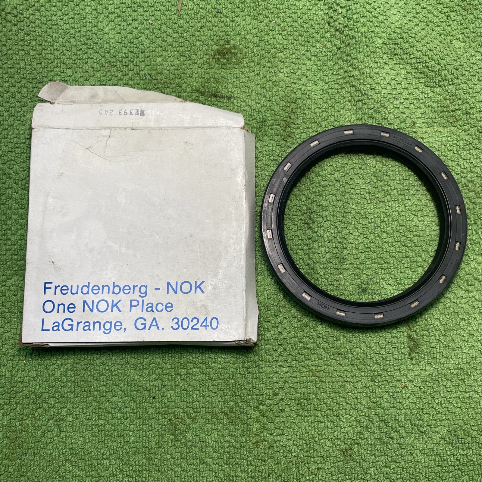 NOK Oil Seal AE3932 Rubber rotation seal. Enclosed inner side, open outer side