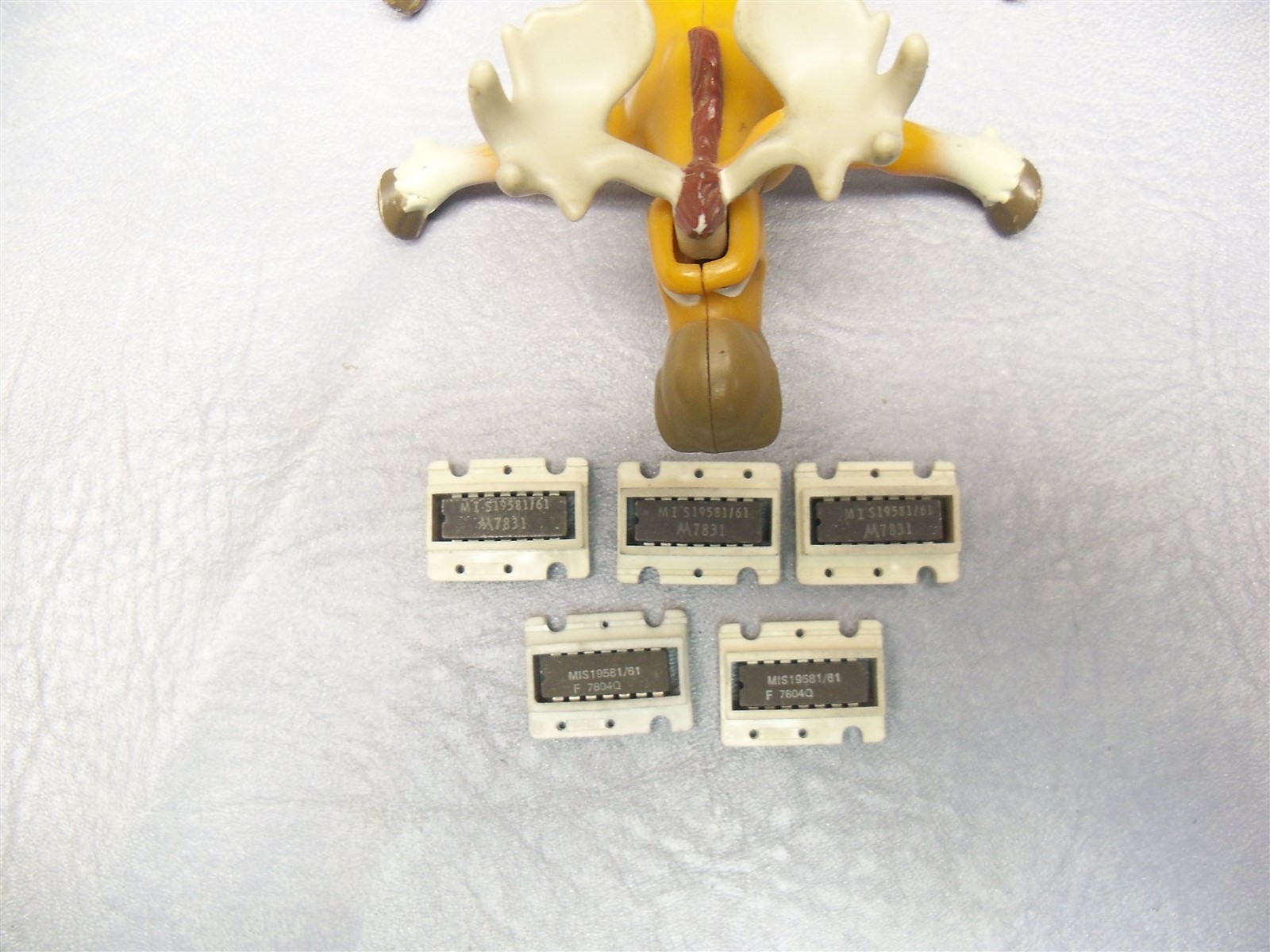 MIS-19581/61 Motorola / Fairchild Integrated Circuit Case – Lot of 5