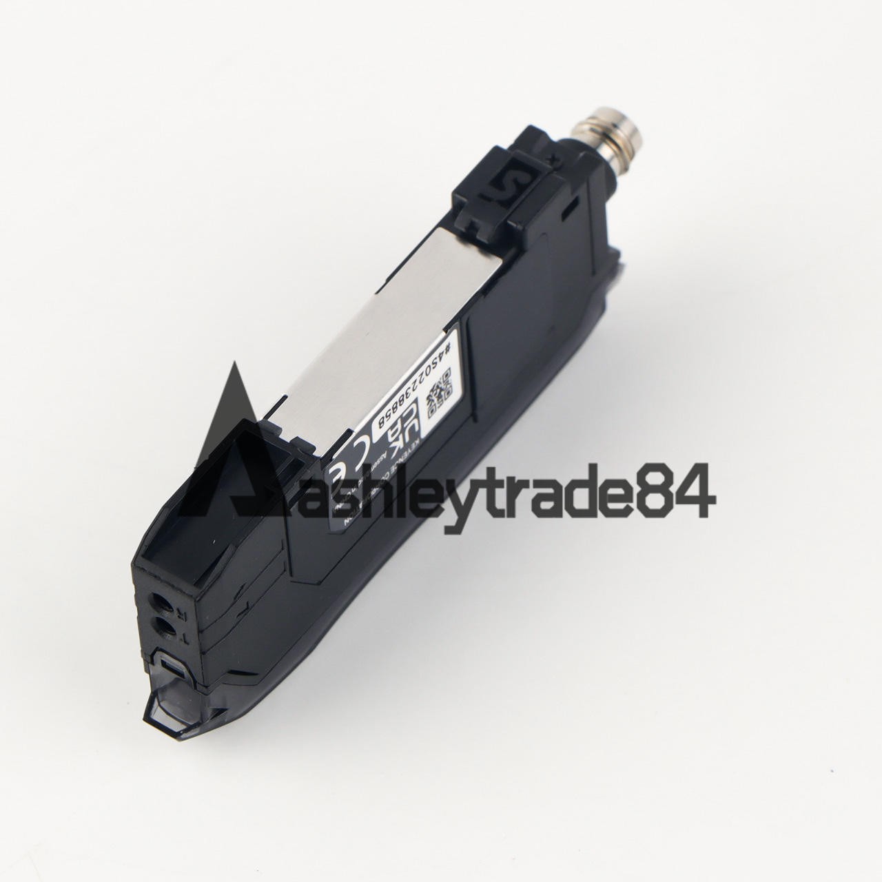 ONE NEW KEYENCE FS-N13CP optical fiber amplifier