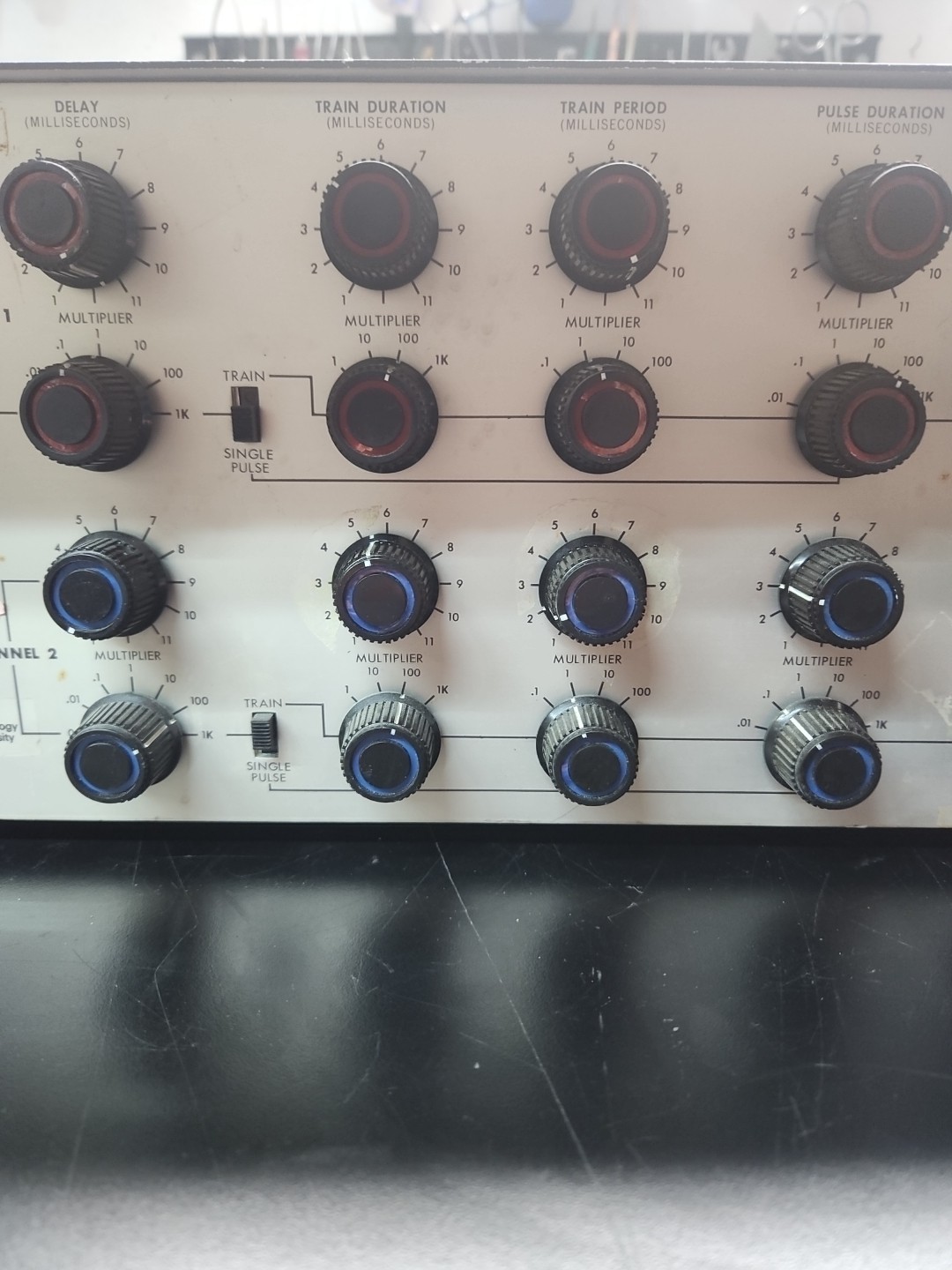 ORTEC EG&G 4710 DUAL CHANNEL STIMULATOR TRAIN PULSE