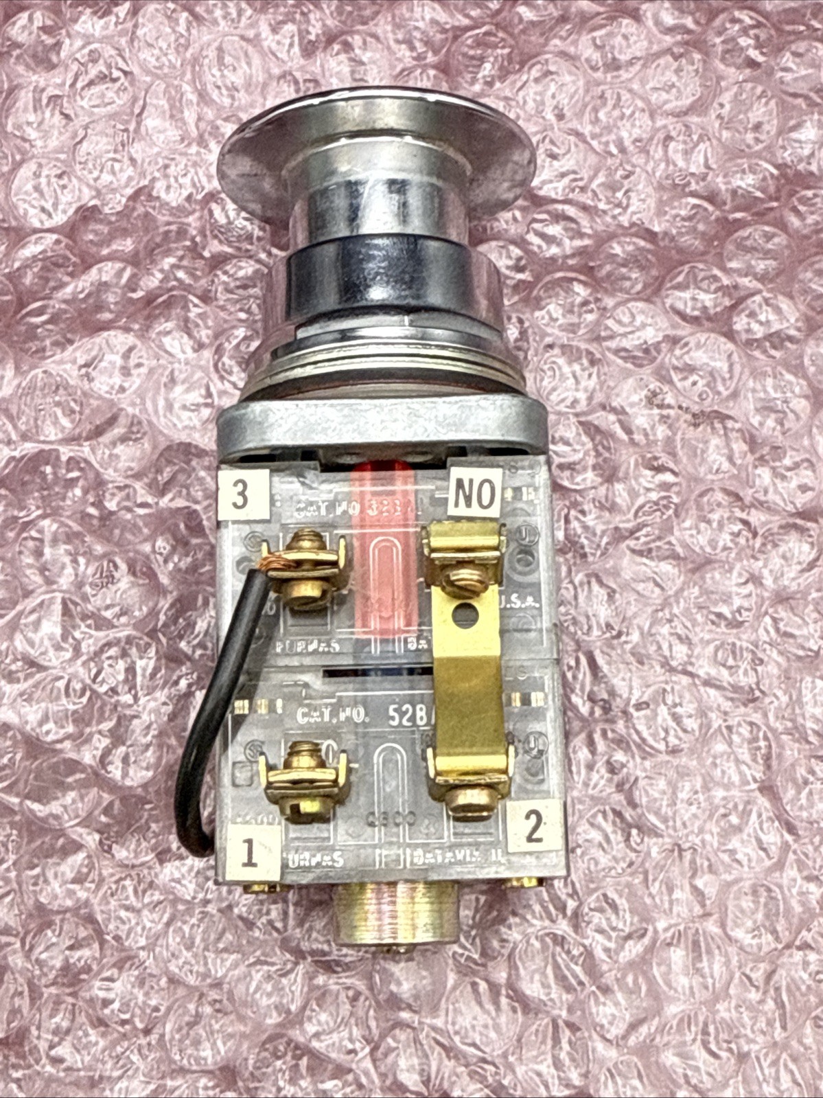 Siemens Furnas Electric 52PA3HZU Push Button New Old Stock