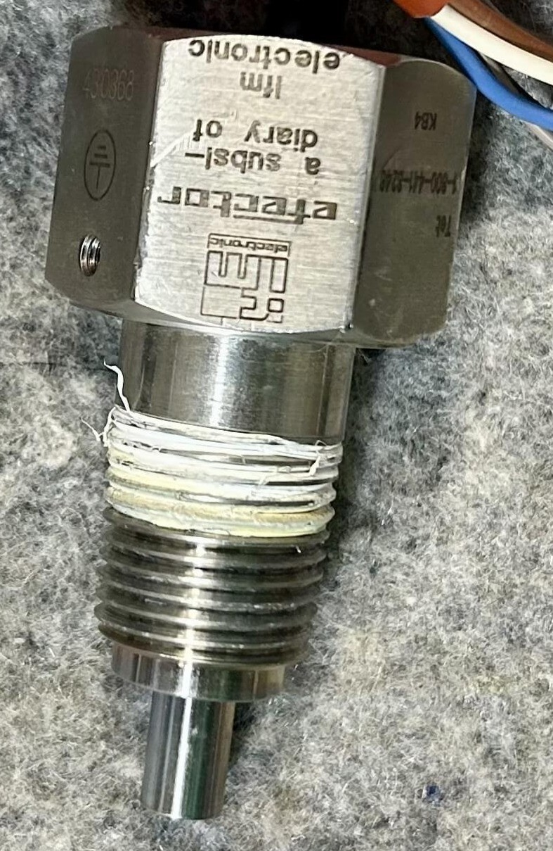IFM Electronics SF3020 Flow Sensor