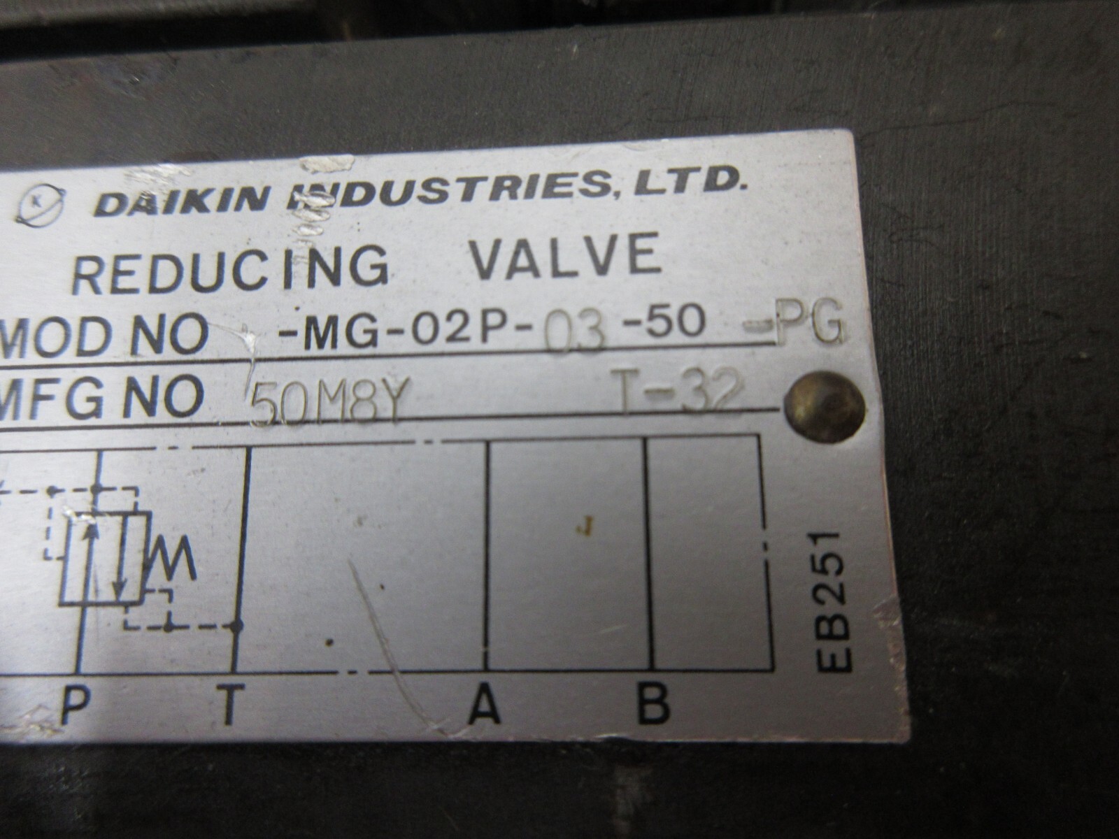 DAIKIN INDUSTRIES REDUCING VALVE MG-02P-03-50-PG 50M80 EACH 1