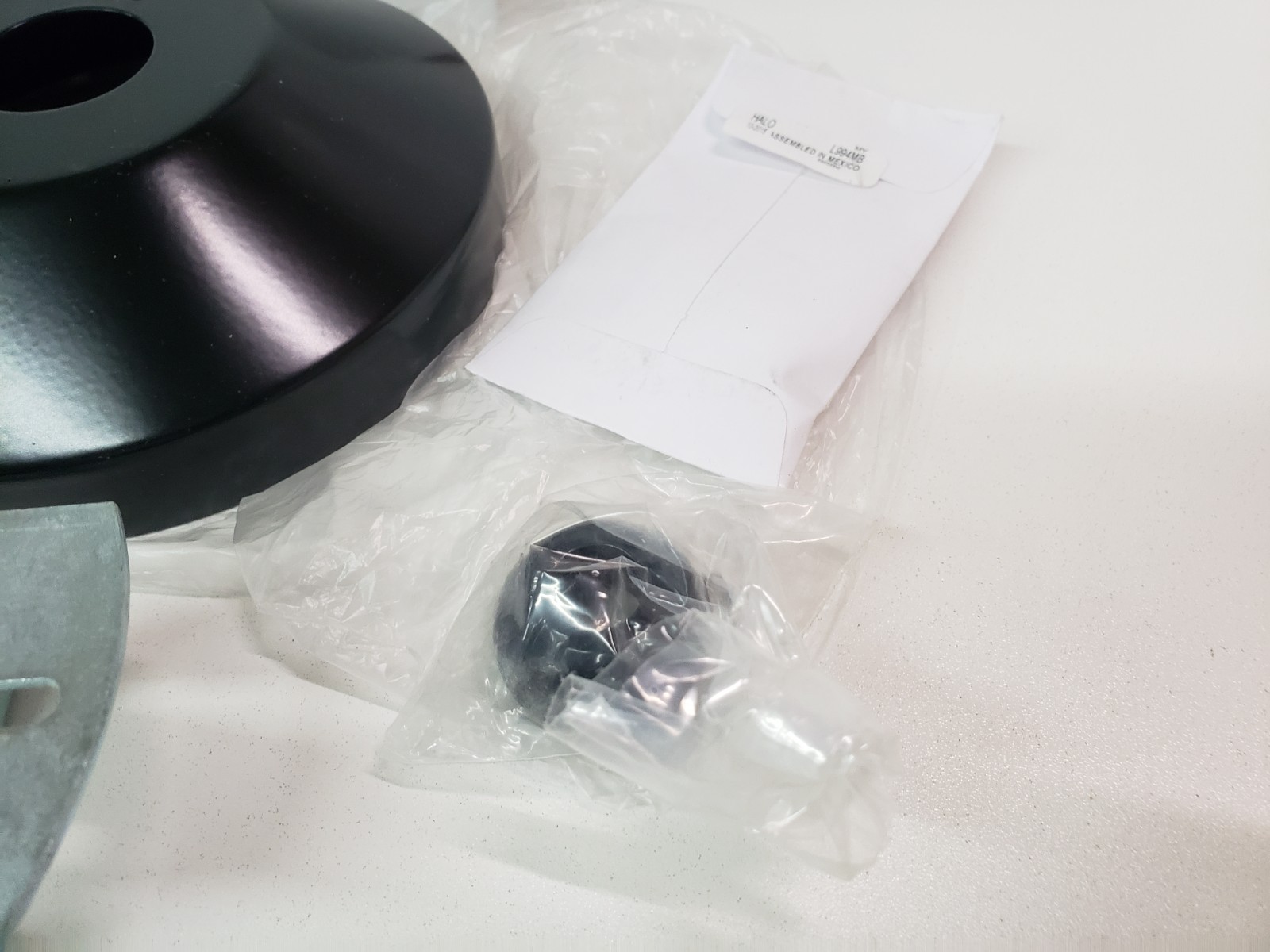 UNUSED – Cooper Halo L994MB Pendant Adapter Kit Black