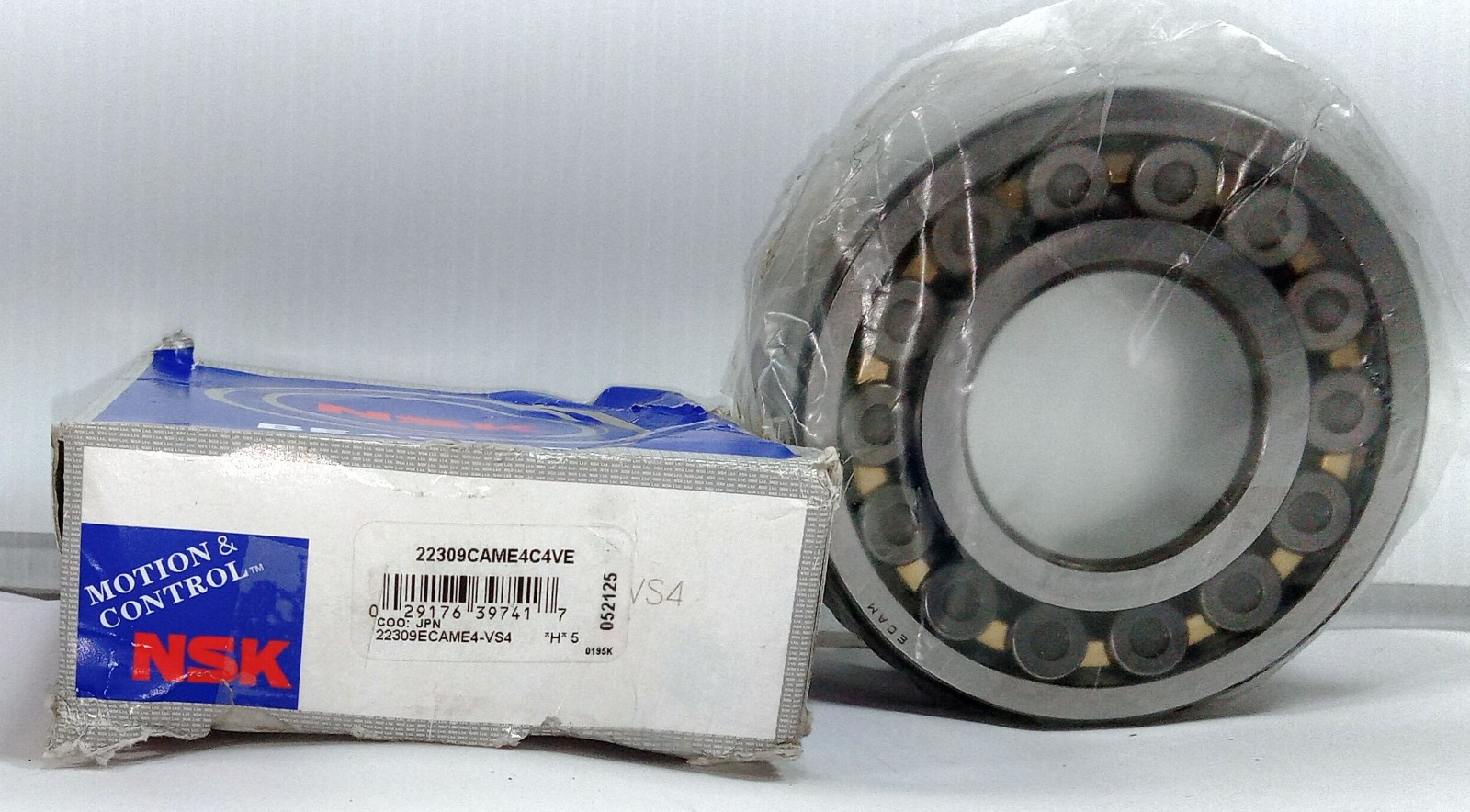 1 NEW NSK 22309CAME4C4VE 45X100X36mm SPHERICAL ROLLER BEARING NIB **MAKE OFFER**