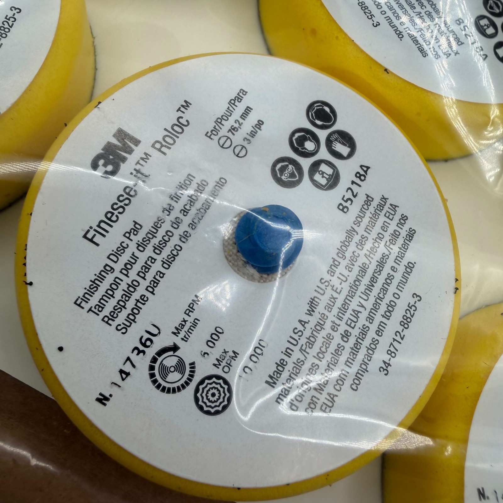 (Case of 12) 3M Finesse-it Roloc Finishing Disc Pad 14736U, 3 inch 12 per