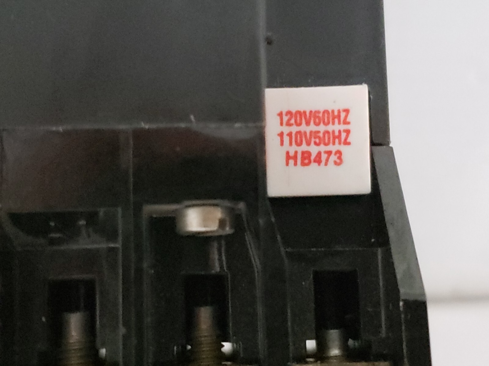 ALLEN BRADLEY 100-A18ND8 CONTACTOR SER C W/195-FA11 CONTACT BLOCK SER A