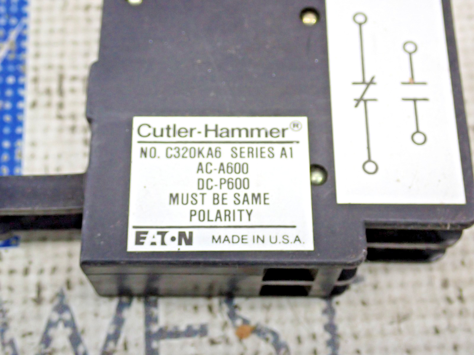 Cutler Hammer C320KA6 Auxiliary Contact Ser A1 AC-A600 DC-P600 N.O. N.C.