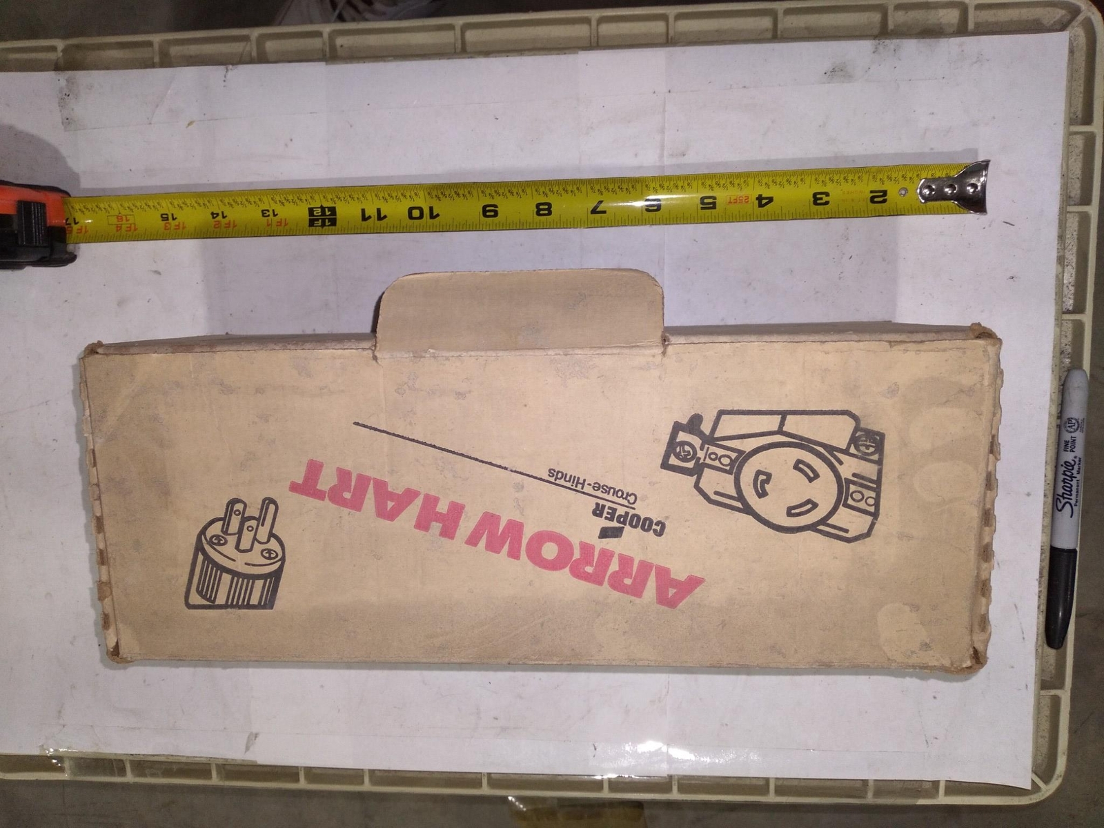 COOPER ARROW HART 6204 LOCKING CONNECTOR 20A 125V 2P 3W GRD LOT OF 5
