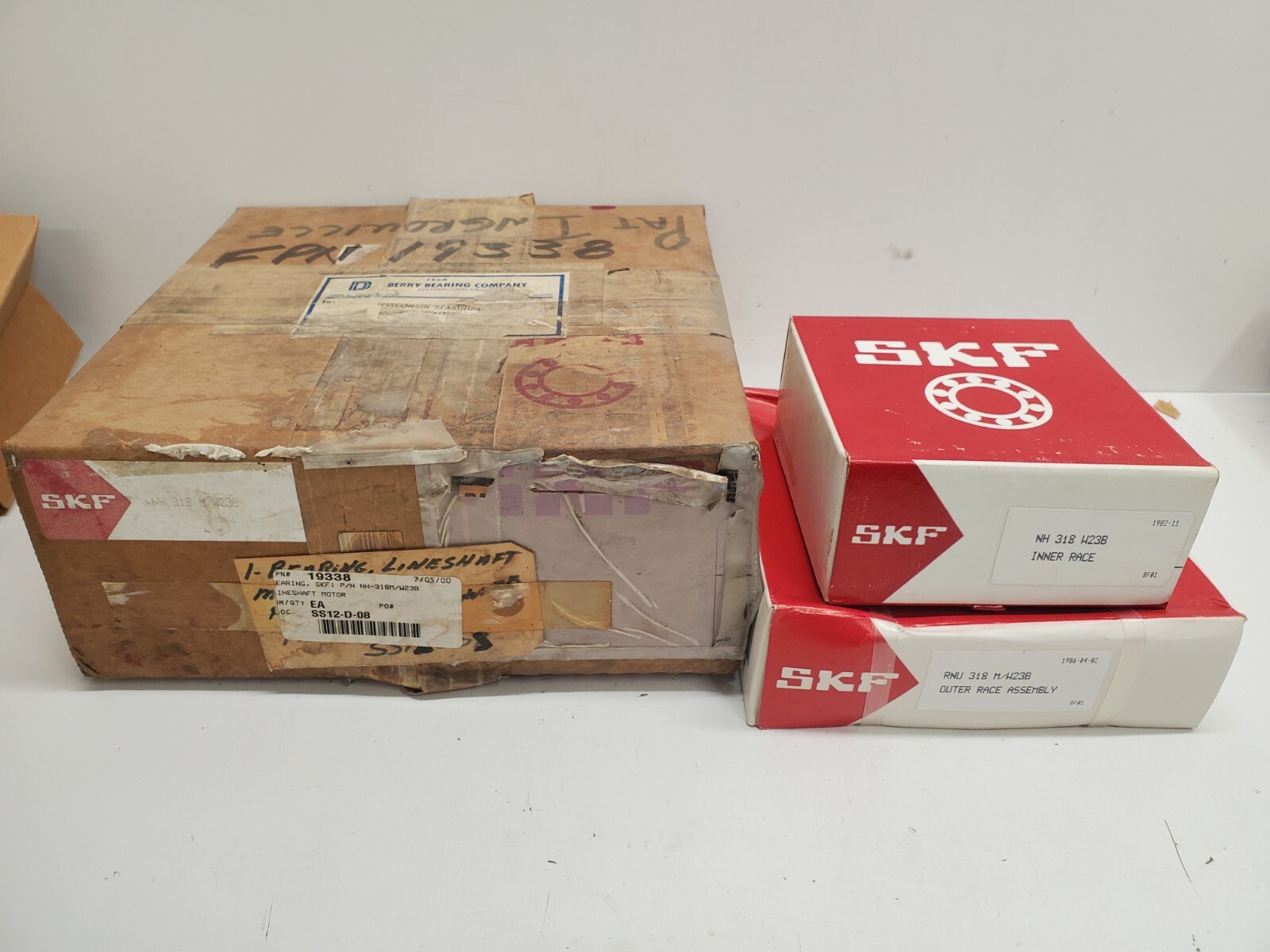 NOS! SKF INNER OUTER BEARING ASSEMBLY NH318M/W23B RNU318M/W23B NH318W23B