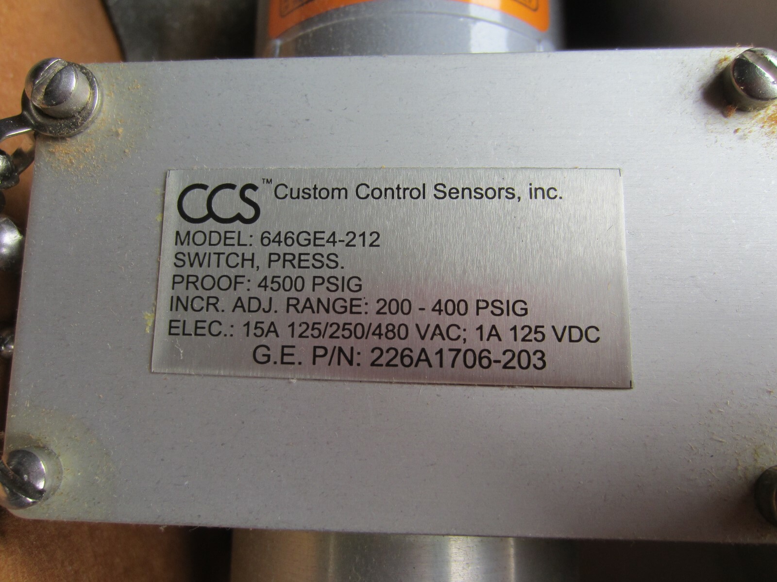 New CCS Custom Controls Sensors 646GE4-212 Pressure Switch 226A1706-203