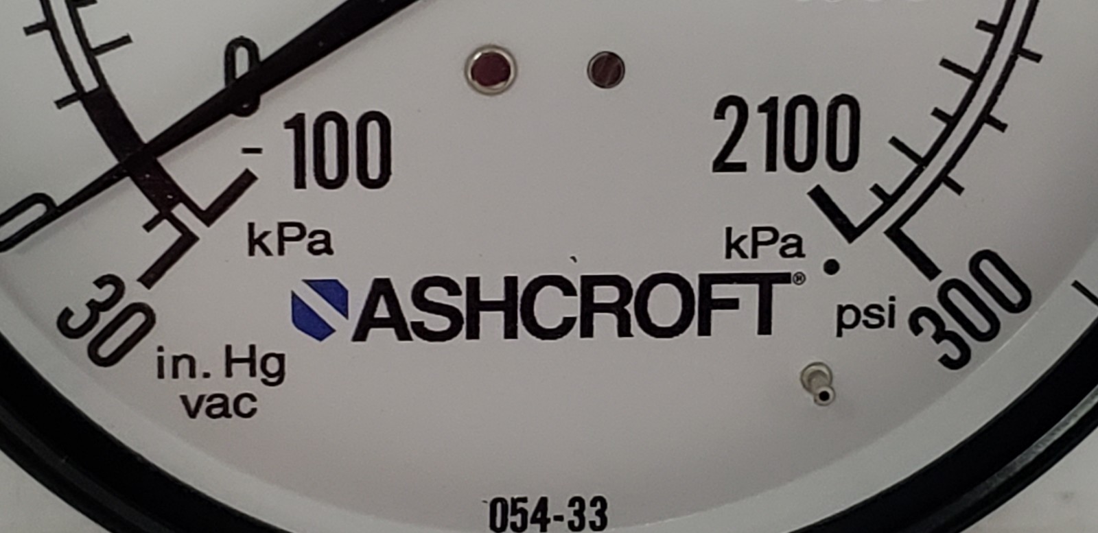 ASHCROFT 45W1000-H-02L-XZC-300/V-ARF GAUGE, -30 – 300 PSI/100-2100 kPa, NIB