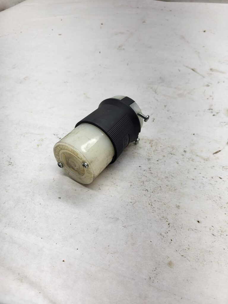 NEW HUBBELL HBL2723 TWIST LOCK PLUG 30A 250VAC