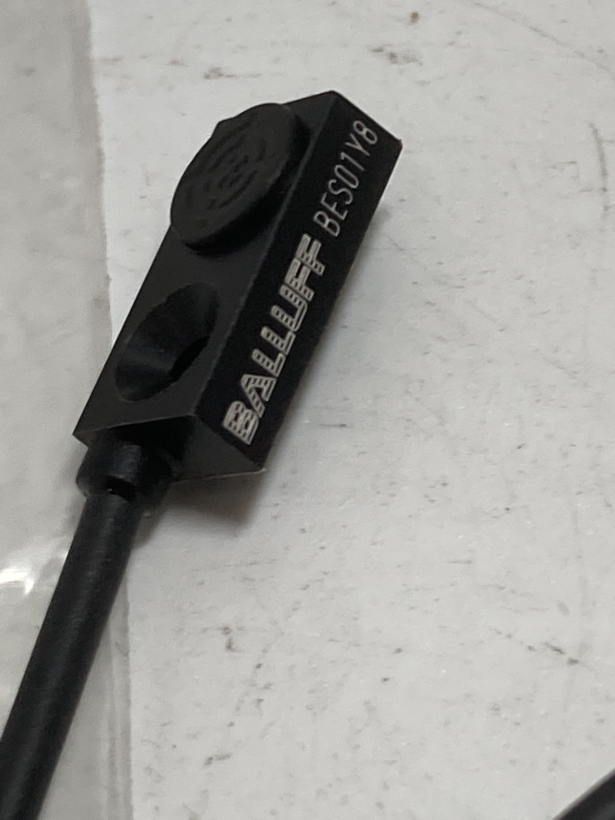 BALLUFF BES R04KC-POC15B-EP00,3-GS49 INDUCTIVE SEN 10-30VDC 100MA SN 1.5MM NIB