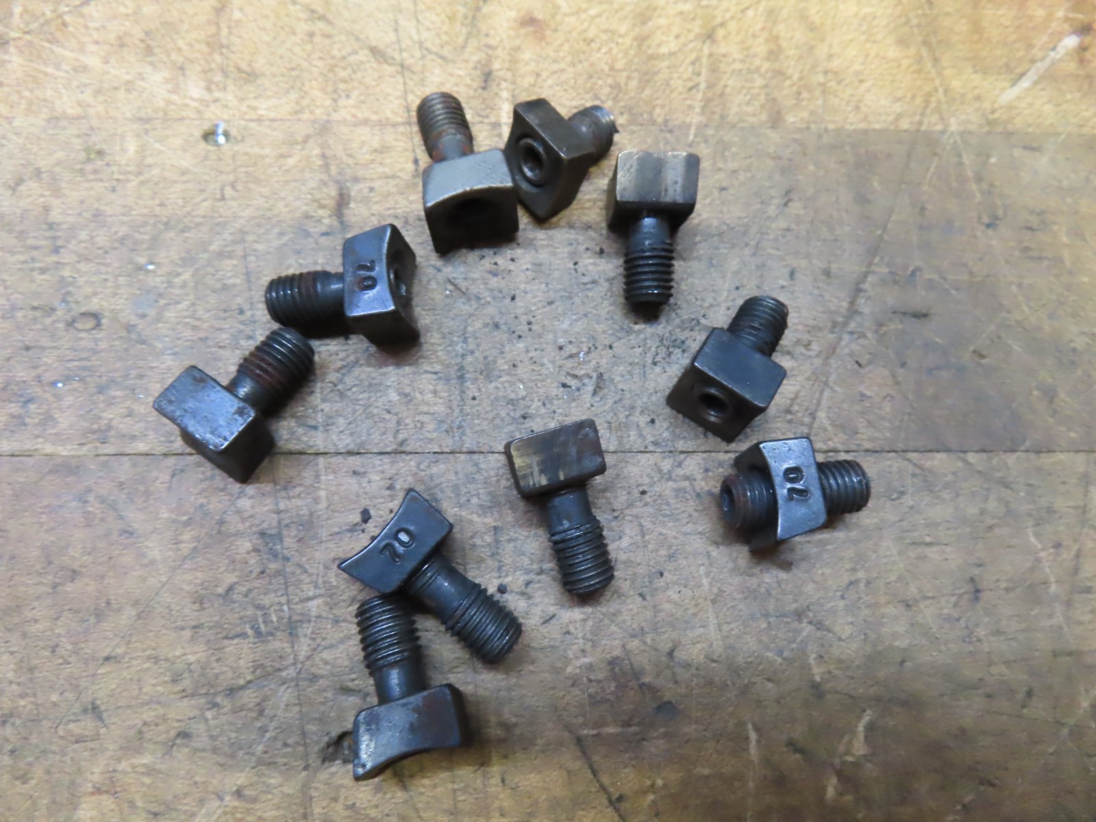 10 pc each used LoveJoy Tool Co. Inc. 1570 & 1573 combination screws and anvils