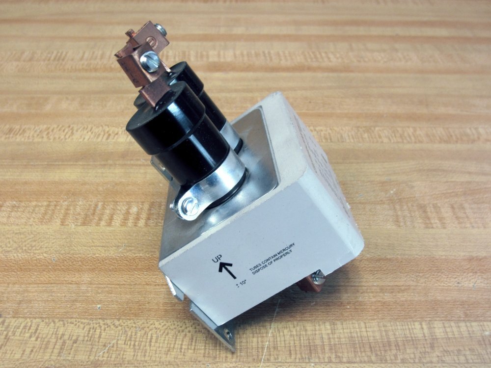 Struthers Dunn M35AA-120VAC Displacement Relay 12N667