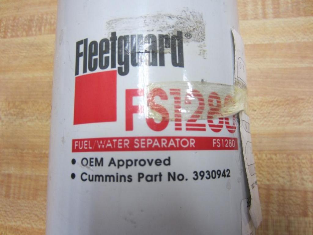 Fleetguard FS1280 Fuel Water Separator 3930942 (Pack of 11)