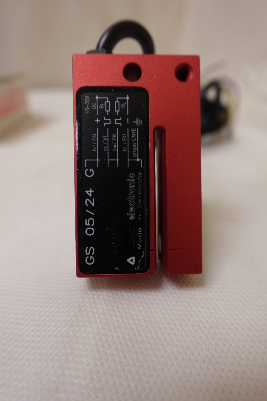 NAMCO EP110-14260 PHOTOELECTRIC SLOT SENSOR – RETRO-REFLECTIVE – GS05/2G LEUZE