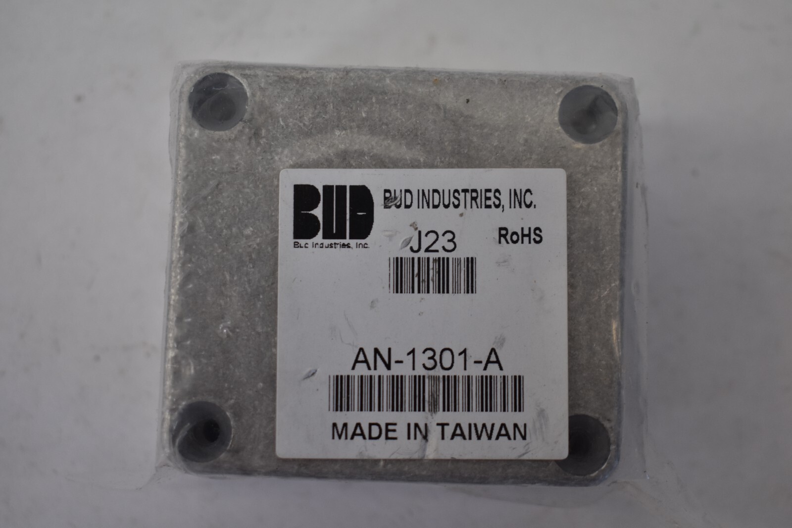 Lot of 5 BUD Industries Aluminum Die Cast Standard Boxes 2.52″ L x 2.27″ W