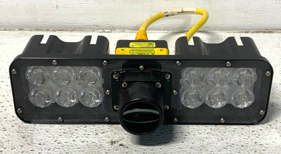 Cognex DM303X ODDM-300-625-W Smart Vision Lights Barcode Reader P/N: 821-0095-3R