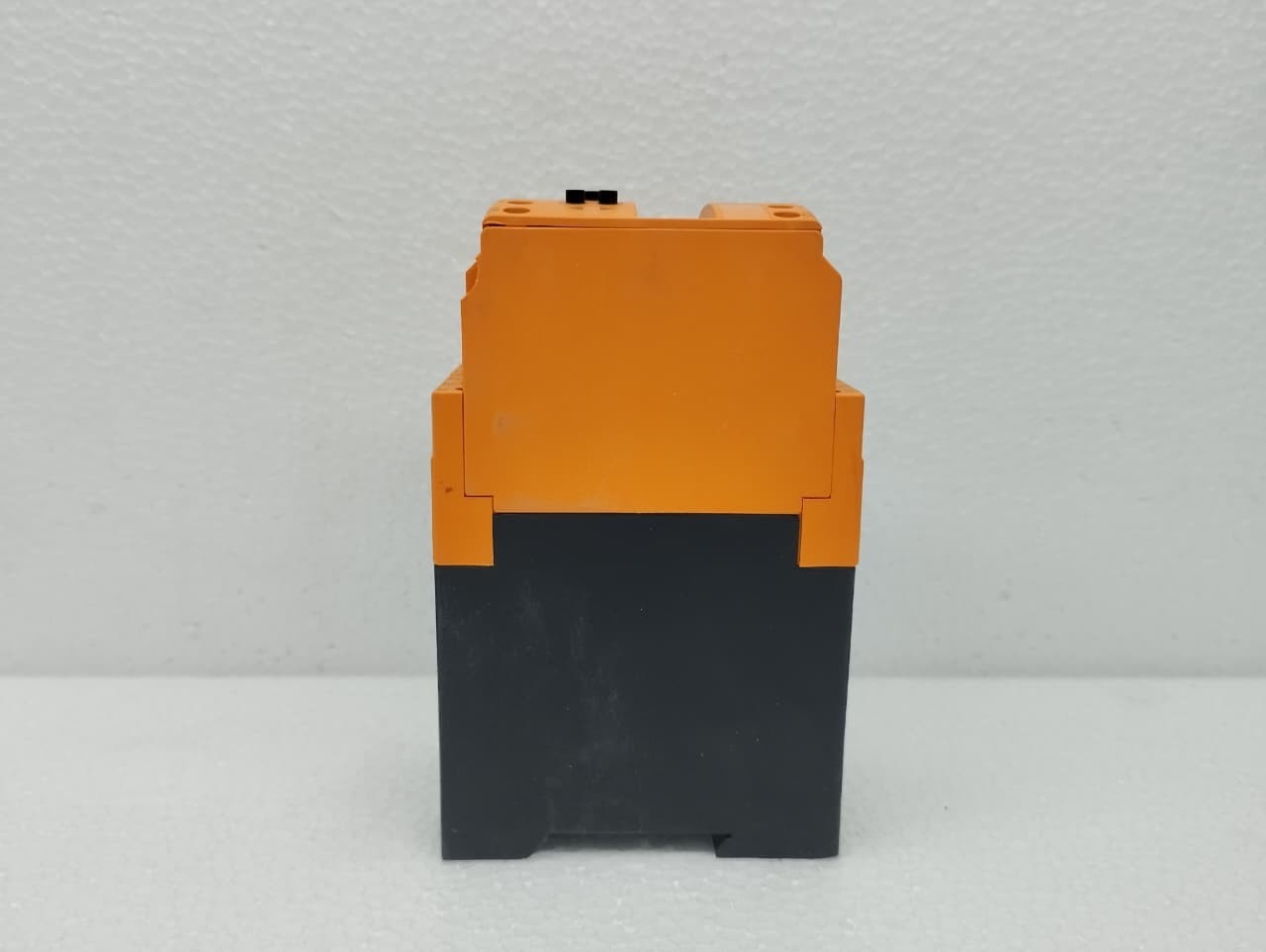 IFM Electronic Frequency/Speed Monitor DD2505 New