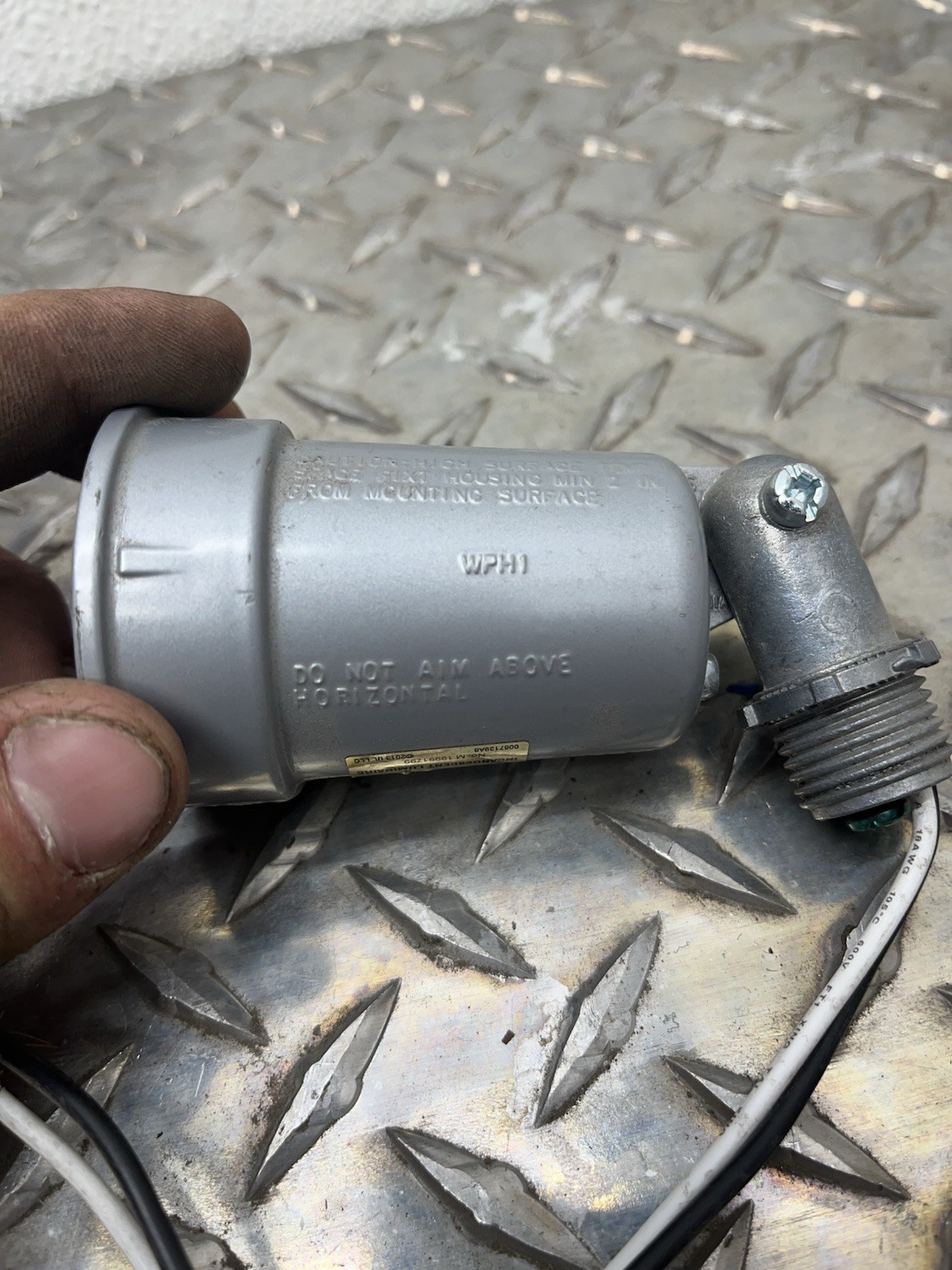 Thomas & Betts S500EG Red Dot Lampholder E195204