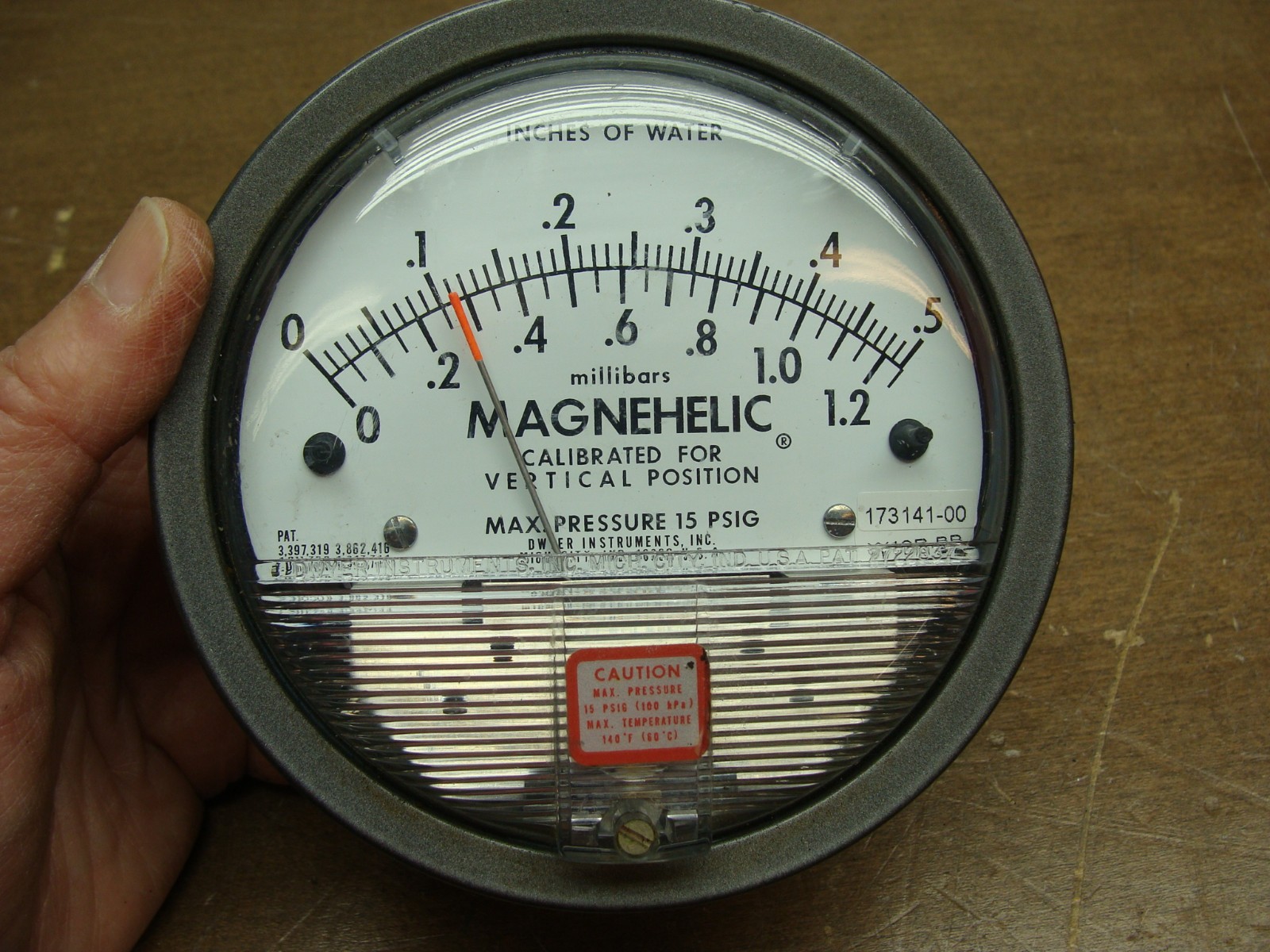 DWYER DUAL SCALE MAGNEHELIC DIFFERENTIAL PRESSURE GAUGE