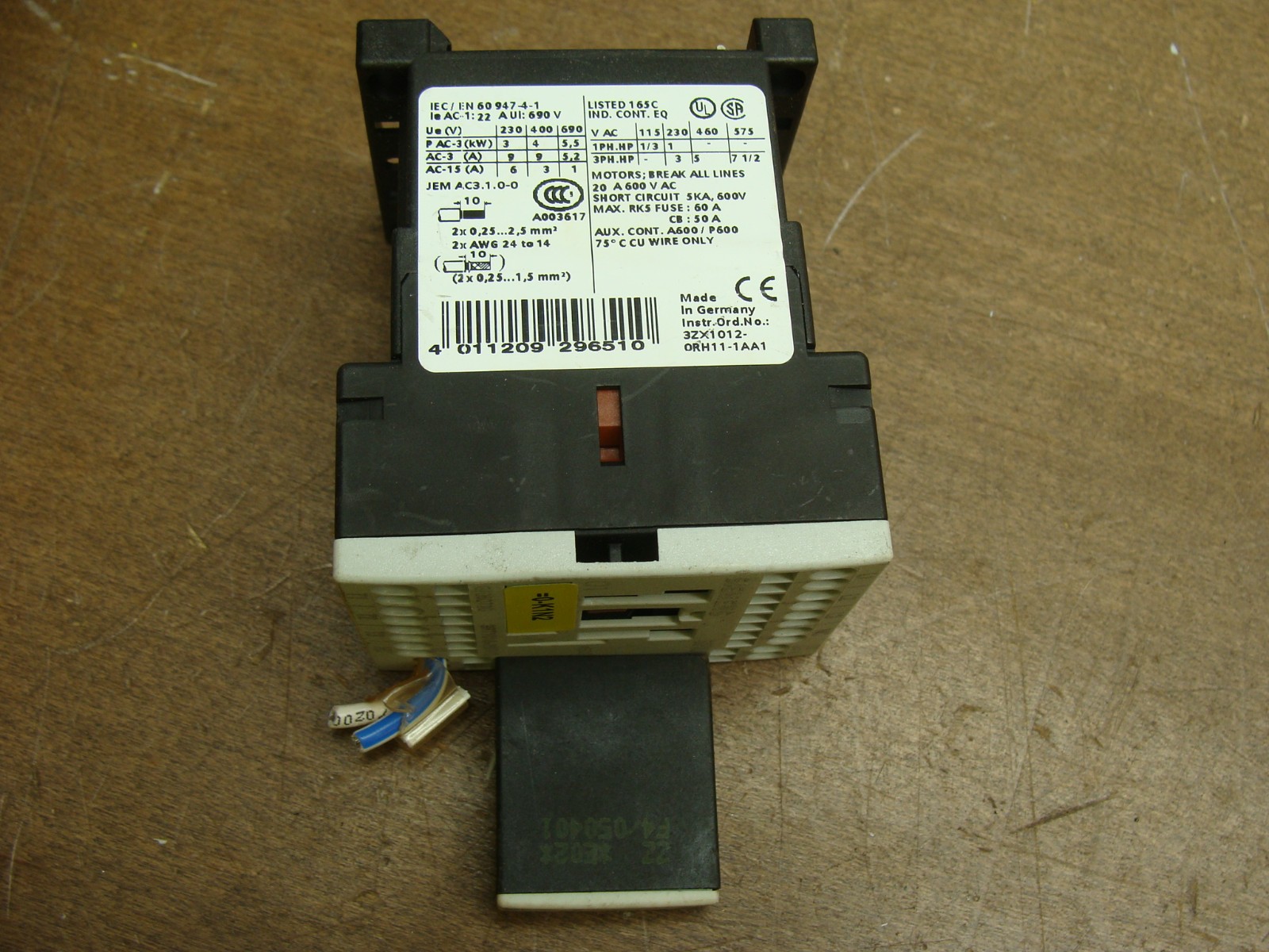LOT OF 3 SIEMENS CONTACTORS 3RT1016-2BB42 W/3RT1916-1BB00 SURGE SUPRESSOR