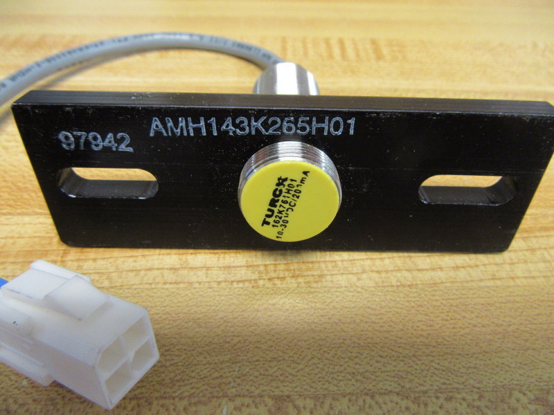 Turck 162K761H01 Sensor 10150528 W/Bracket