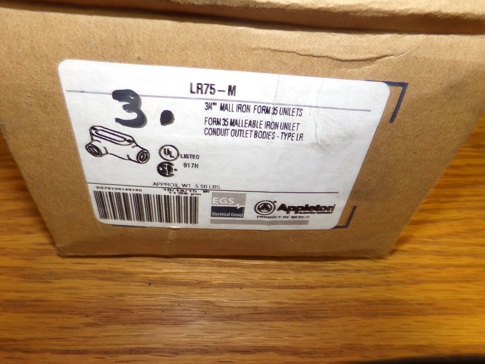 NEW Appleton LR75-M 3/4″ Iron Form 35 Unilets Type LR Box of 3