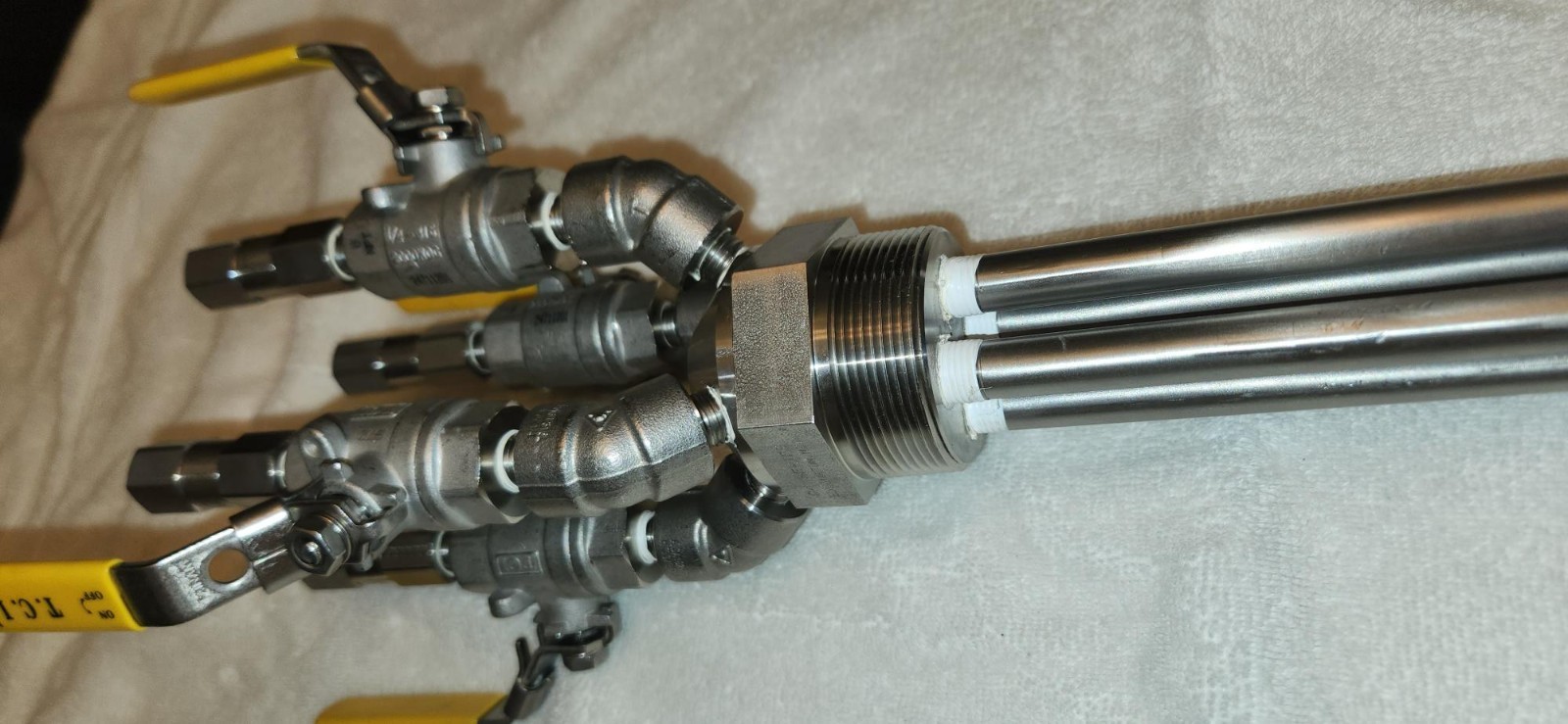 Eddington Q4-316-200-CVK, 316 SS 4 port boiler rocket for water treatment
