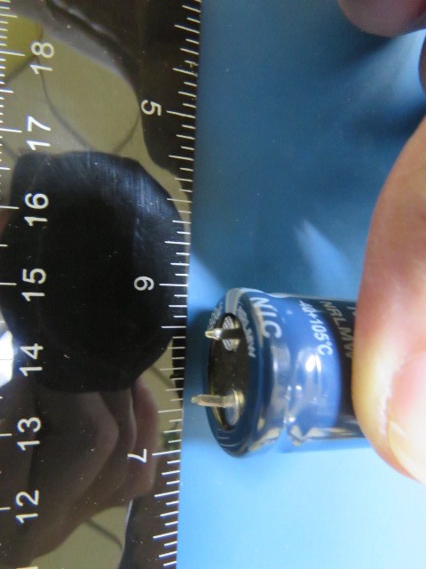 NIC COMPONENTS CORP NRLMW682M16V22X25(4MMLL)F Qty of 5 per Lot 6800 MFD 16V +/-