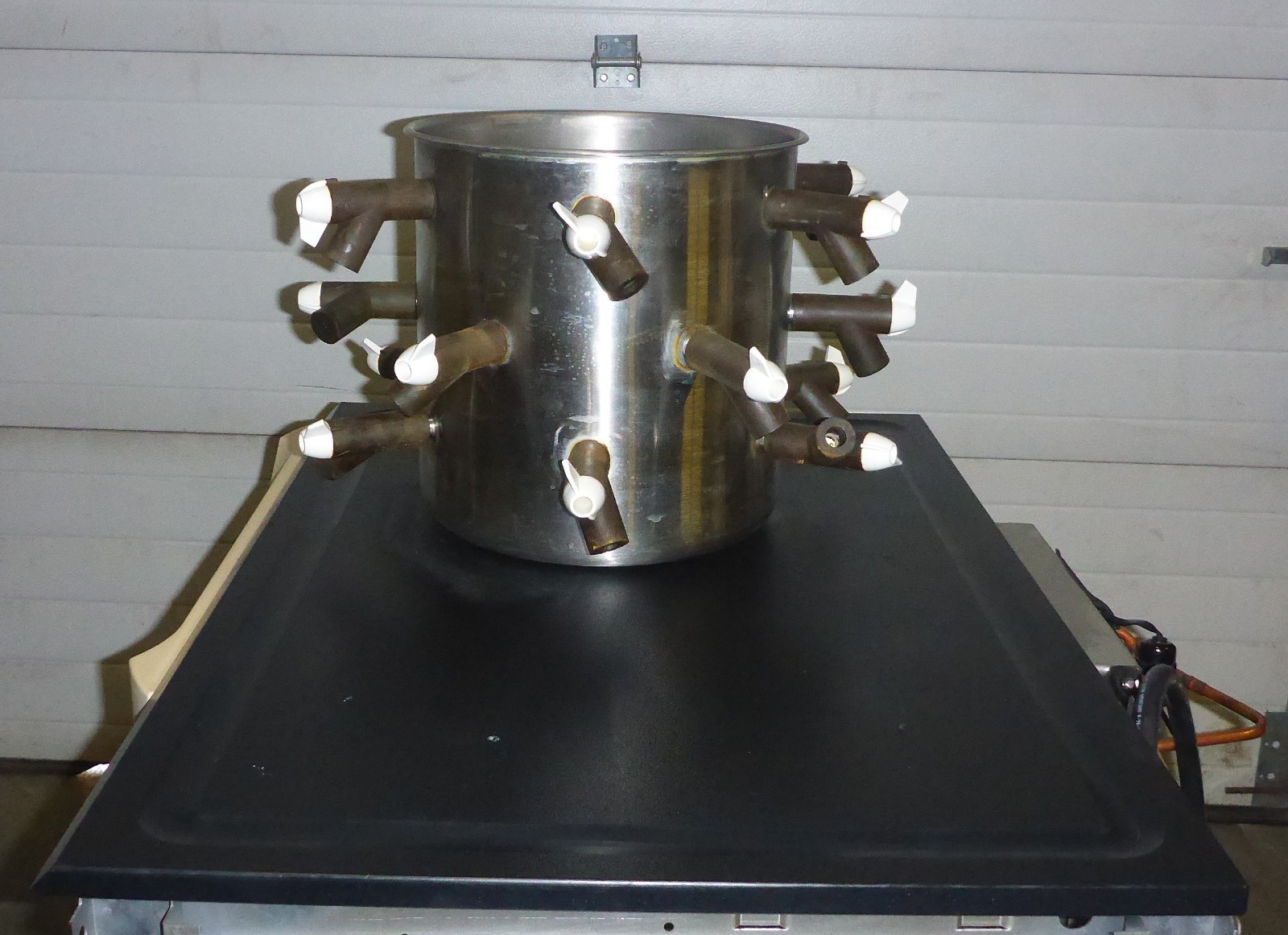 VIRTIS FREEZEMOBILE 35EL FREEZE DRY SYSTEM 440134 WITH TRIVAC VACUUM PUMP
