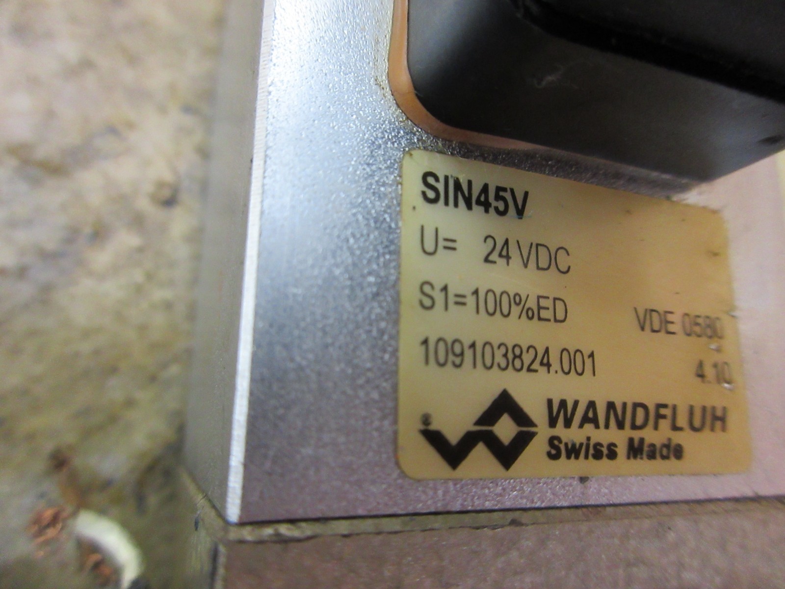 TORNOS BECHLER ENC-164 AM4D62 WANDFLUH HYDRAULIK VALVE SIN45V