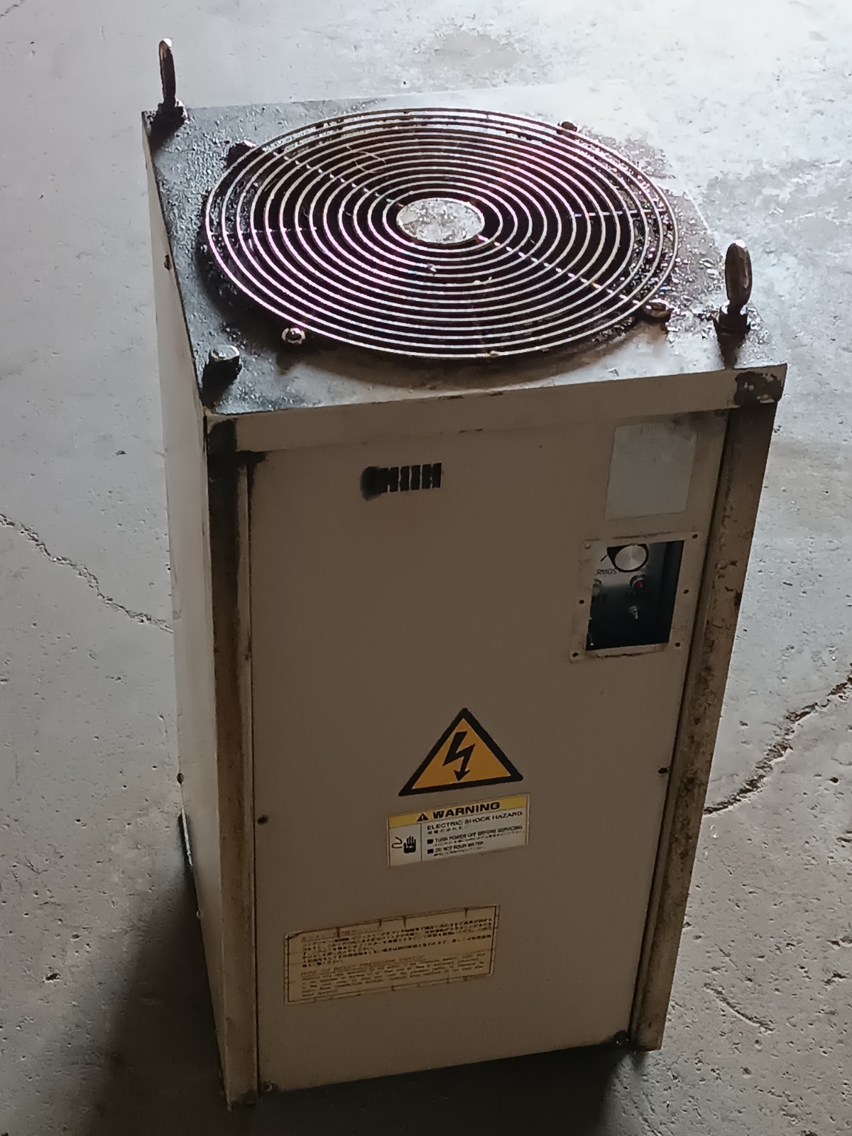 Unknown Model Industrial Recirculating Water Chiller w Analog Thermostat