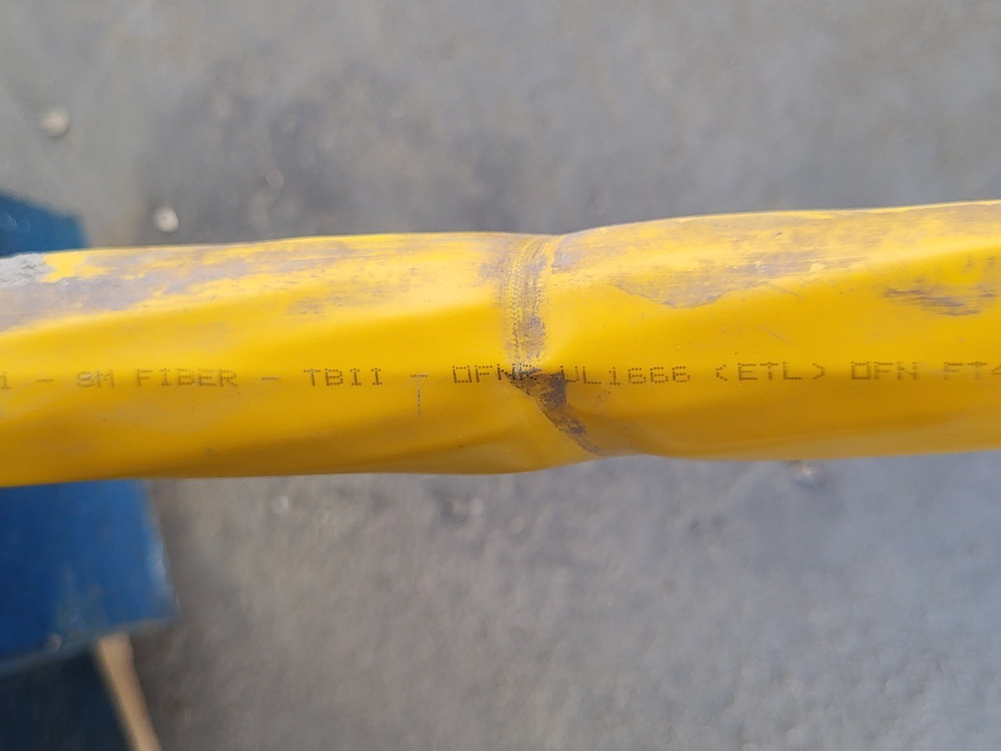SURPLUS NEW 2001 Corning 144R81-T3131-24 Tight-Buffered Fiber Optic Cable