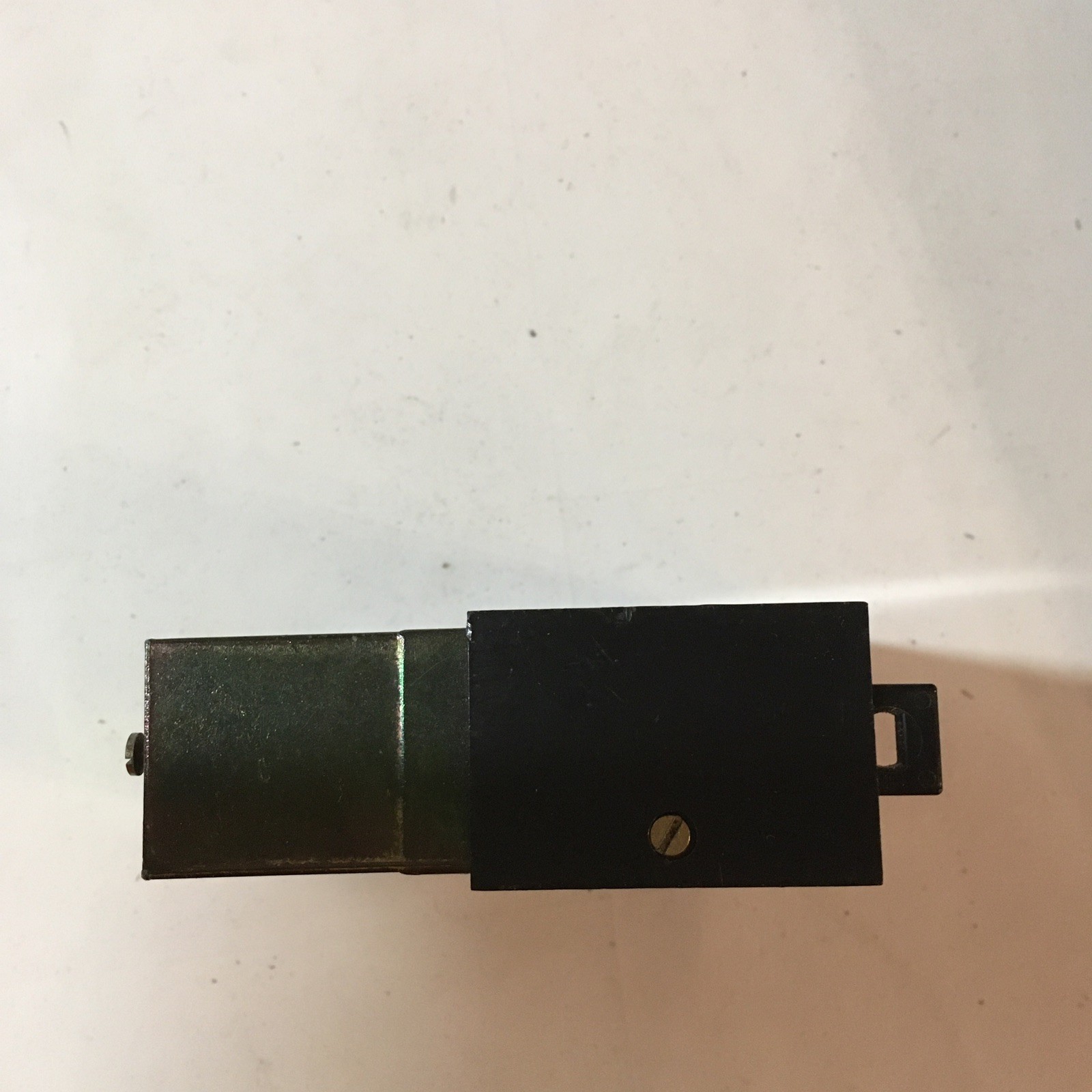 VTG Hecon A6414004-110DC.1.4 4 digit Resetable Counter 8500ohm coil UEC