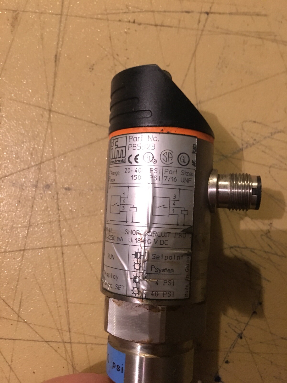 IFM PB5323 PRESSURE SENSOR 20-400psi 1500psi MAX