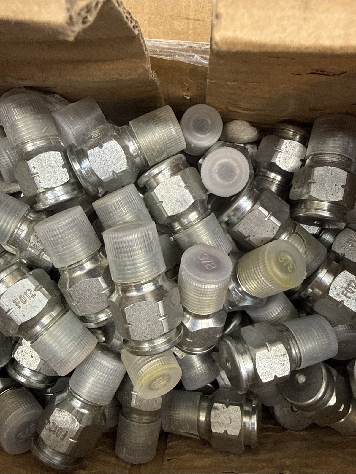 GB38-C-1 3/8” NPT Giant BH Ftg Assy W Ceramic Balls Qty 100