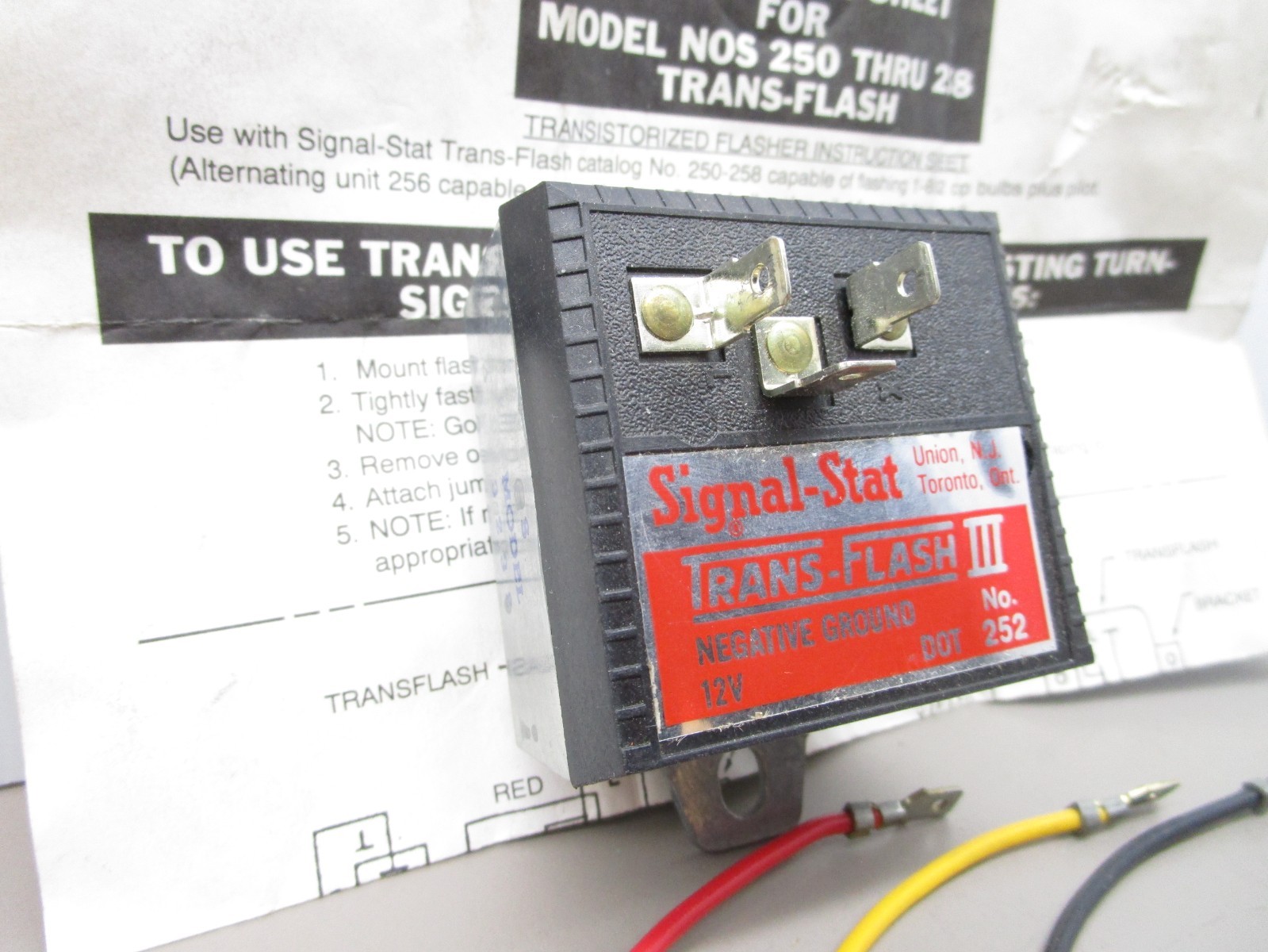 Signal-Stat 252 Trans-Flash Vehicle Flasher 12-Volt / Neg-Ground Model 3232