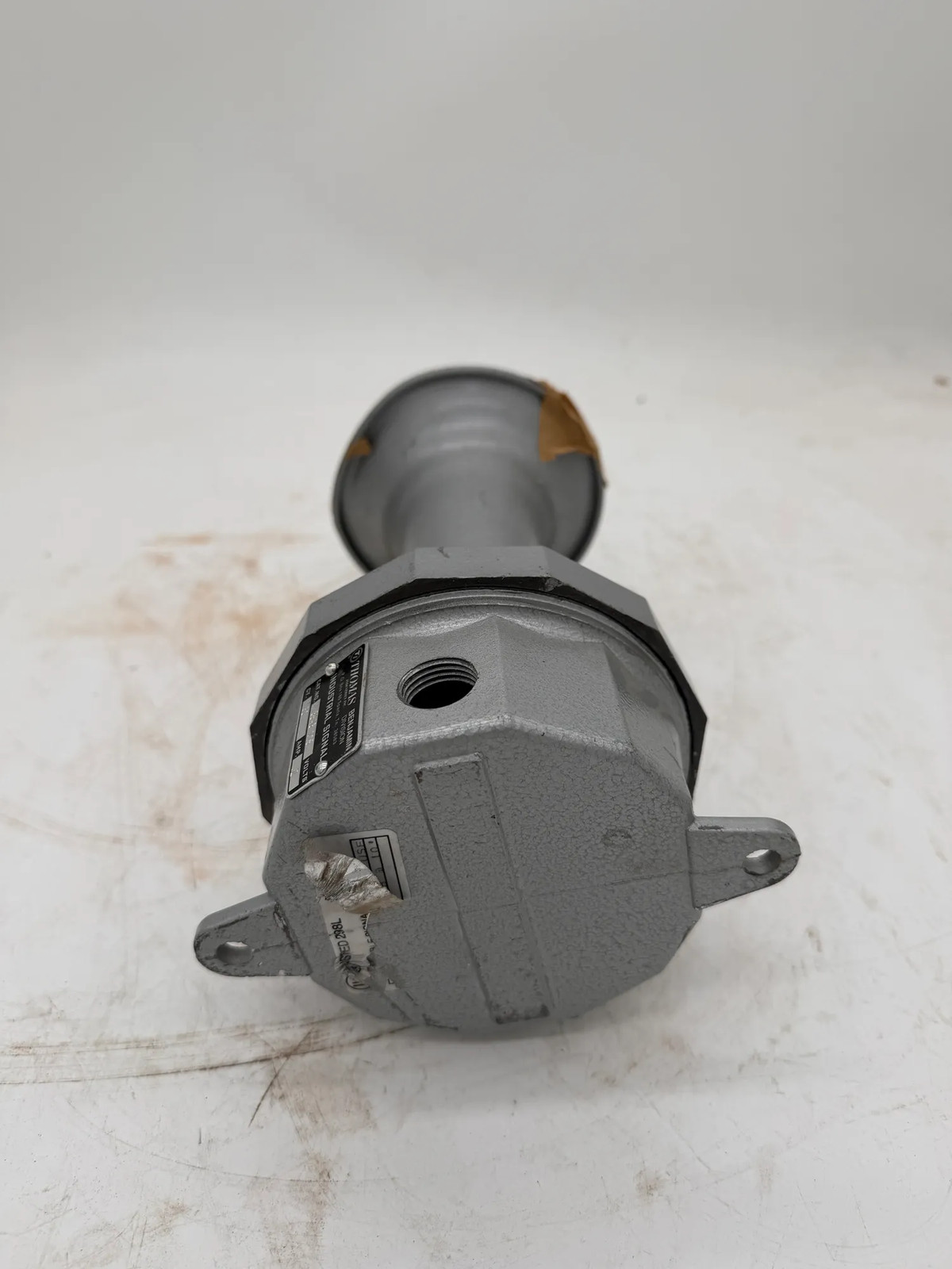 THOMAS INDUSTRIES INC. N 8546 115 INDUSTRIAL SIGNAL HORN 60 CY .2 AMP