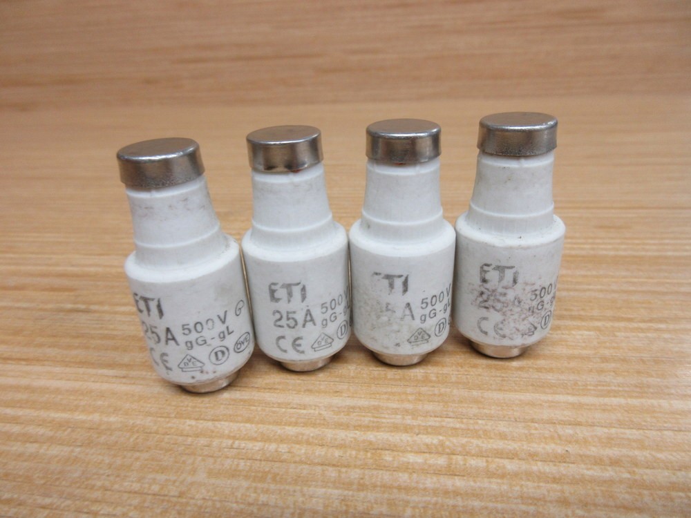ETI 25A 500V Bottle Fuse (Pack of 4)