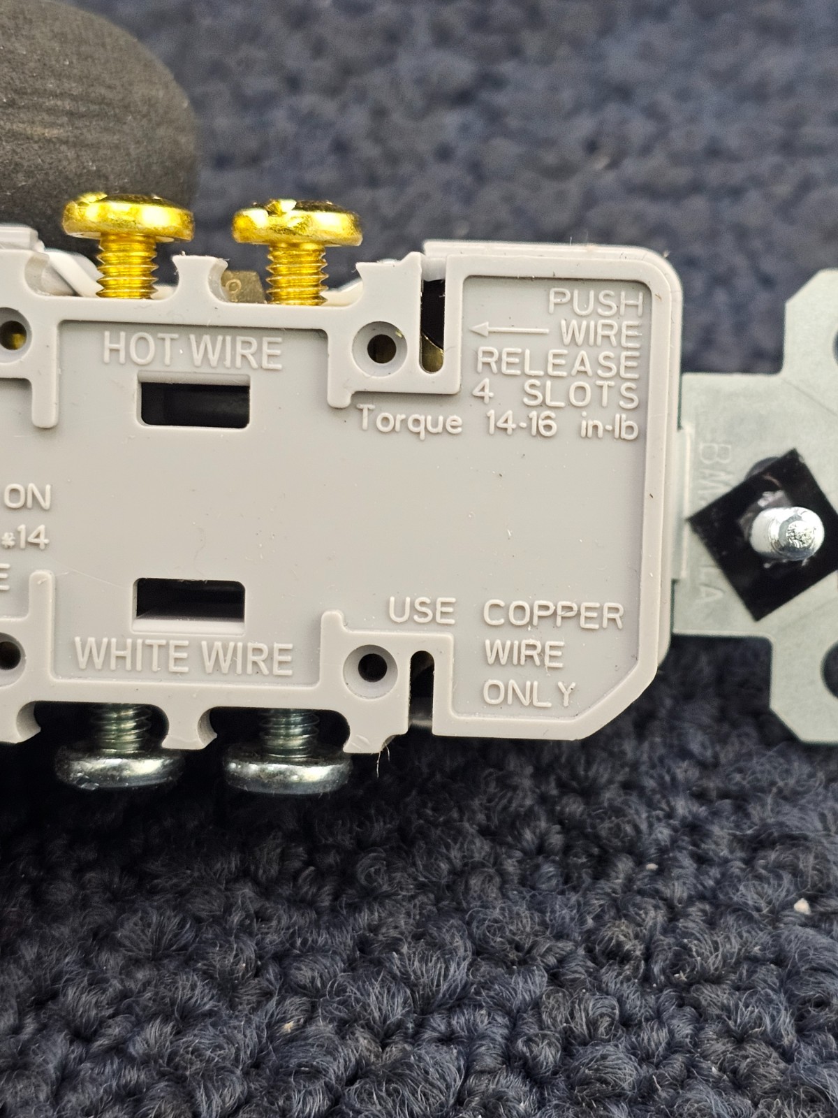 (QTY 10) Pass & Seymour 3232TR-W Tamper Resistant Duplex Receptacle 15A 125V