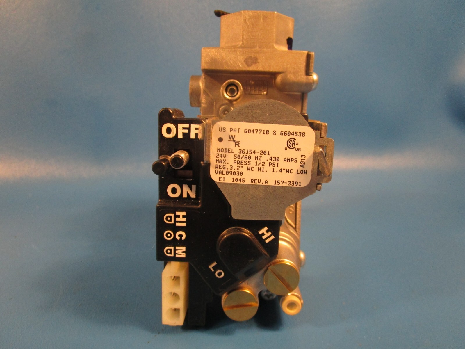 EMERSON VAL09030, Rodgers 36J54-201 Manifold Gas Valve, 1/2IN INLET, 1/2IN OUTLE