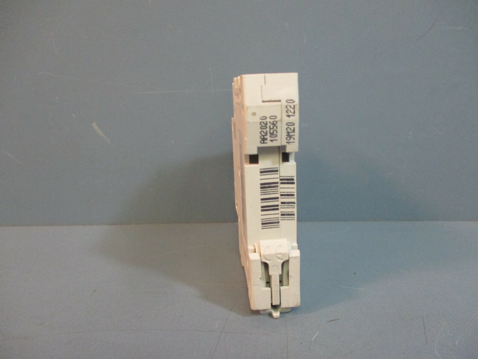 Schneider Electric M9F23101 Miniature Circuit Breaker Multi9 C60SP D 1A 277V~