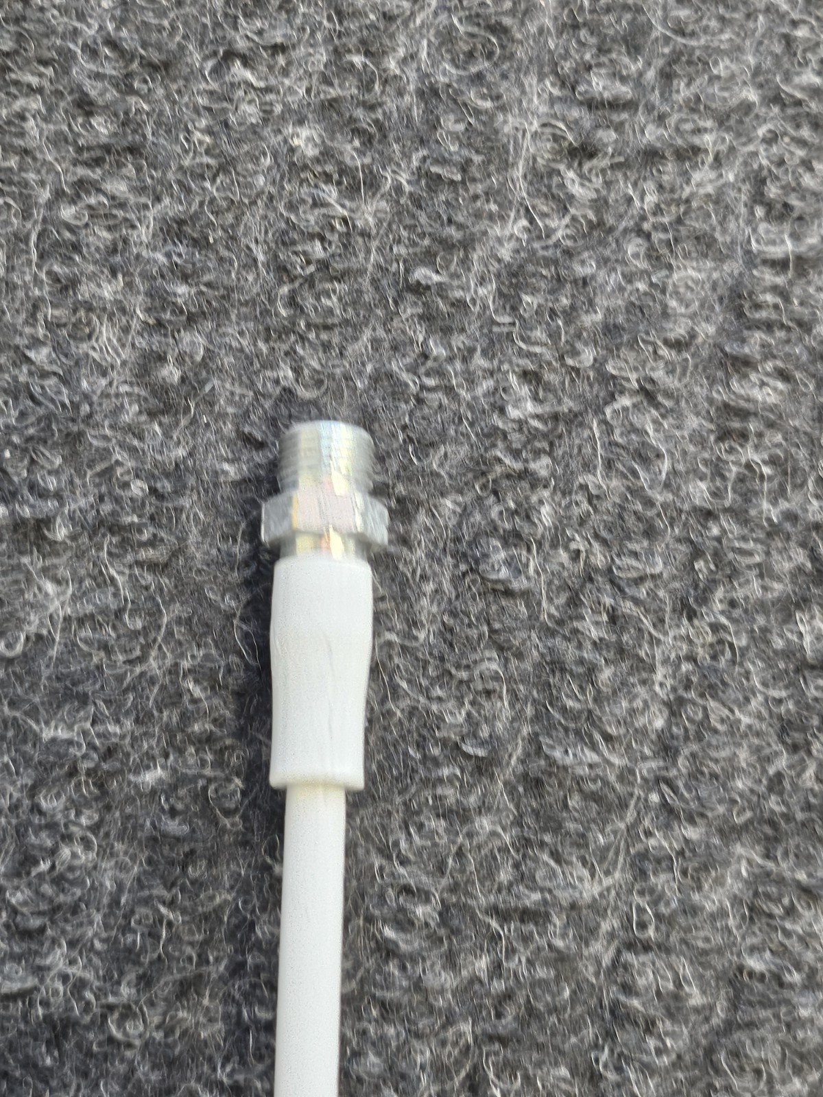 Electrolux Frigidaire frfg1723av04 5304537896 1/2″ Tube Inlet Water Overmold