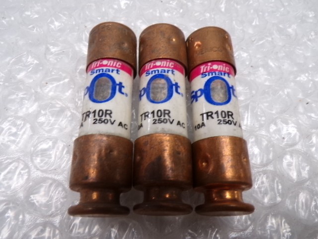 FERRAZ SHAWMUT TR10R FUSE LOT OF 3 NSNP