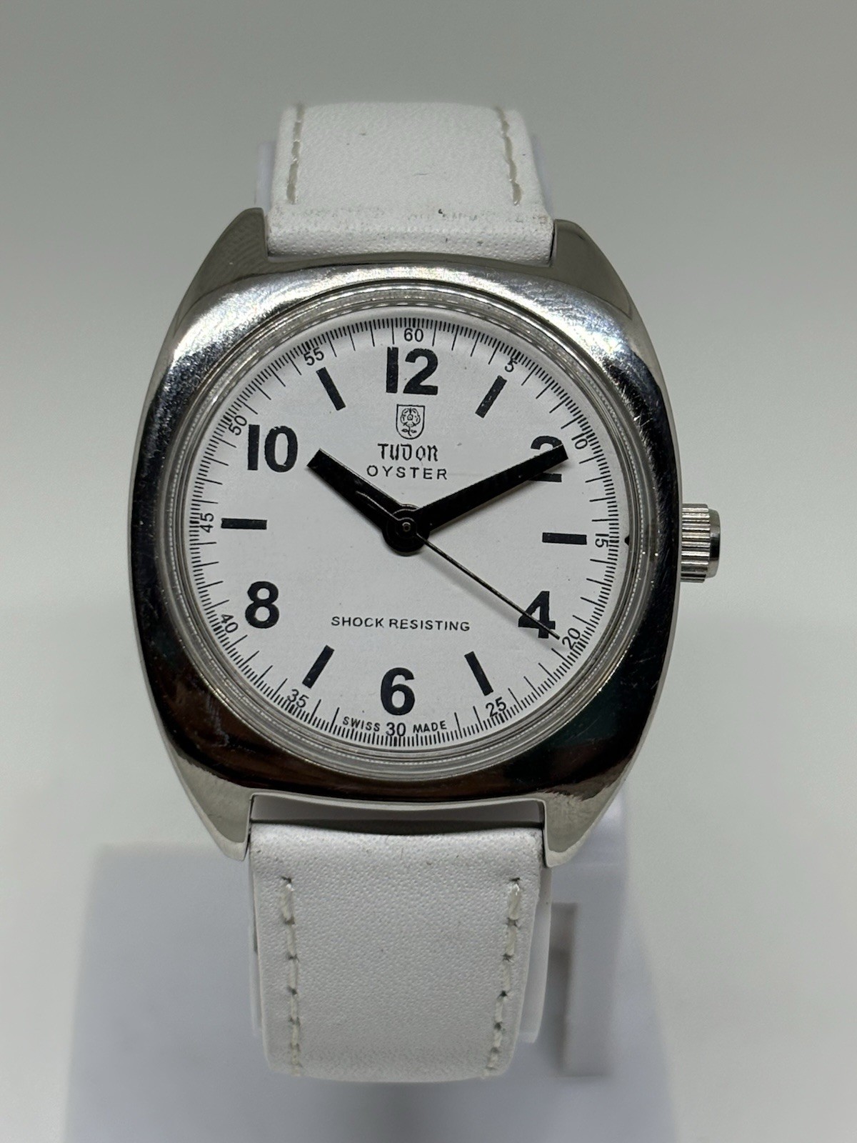 Vintage Tudor Oyster 17 Jewels Manual Winding Swiss Made Men’s Watch White Dial